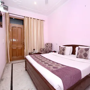 Hotel Oyo 6463 Dove